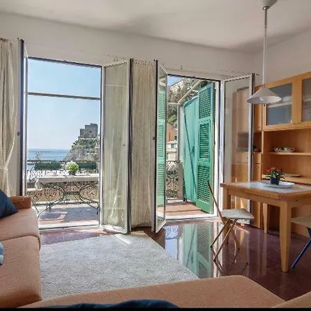 شقة Orizzonte Sul Mare مونتيروسّو ال ماري