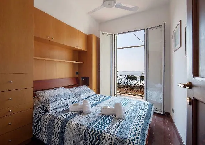 Orizzonte Sul Mare 아파트 *